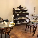 Palazzo Cacace Relais B&B