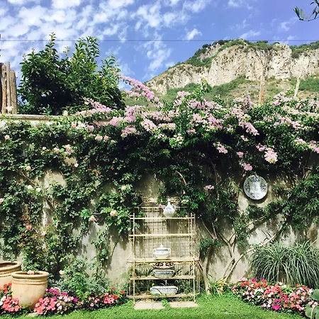 Palazzo Cacace Relais B&B 3*