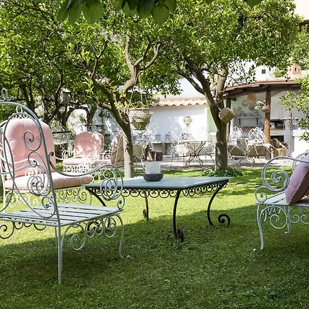 Bed & Breakfast Palazzo Cacace Relais