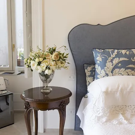 Palazzo Cacace Relais Bed & Breakfast