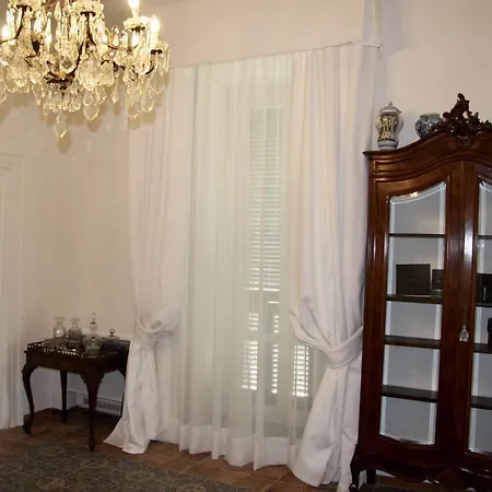 Bed & Breakfast Palazzo Cacace Relais